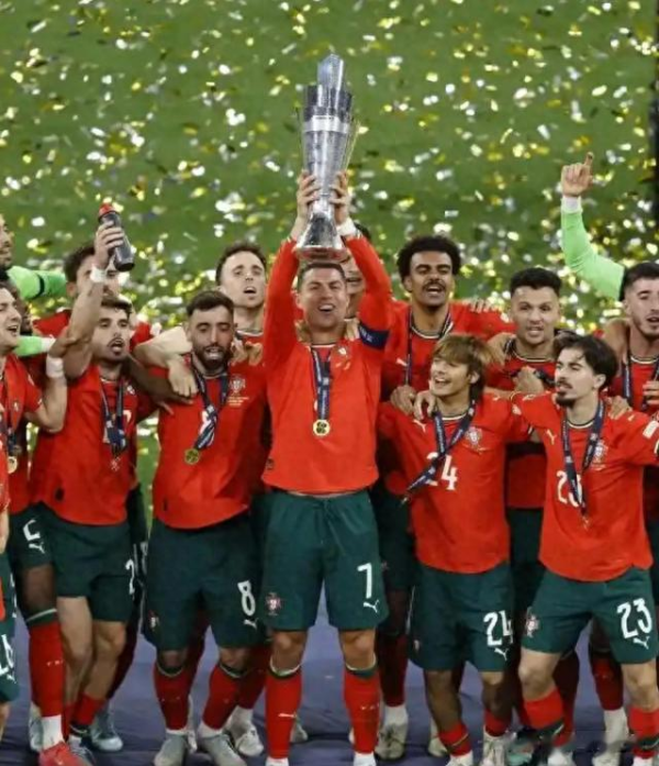 Ronaldo won the 36th championship in his career at the age of 40. He cried after the game, saying that 