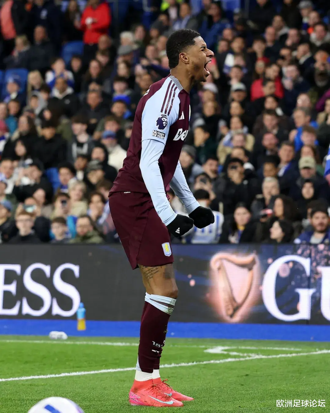 Run in both directions! The only dream of being neglected superstar is to join Barcelona
