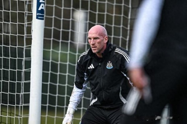 So that s it! The genius goalkeeper s transfer has made a breakthrough, and the Magpies  operations are tied up this summer